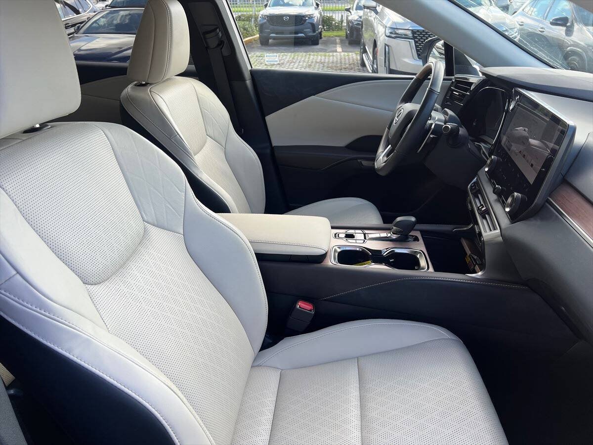 Used 2024 Lexus RX 350 Premium Plus w/ Convenience Package AWD/4WD image 8