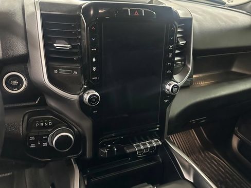 Used 2022 RAM 1500 Big Horn AWD/4WD image 18