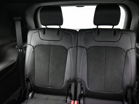 New 2025 Jeep Grand Cherokee L Altitude image 10