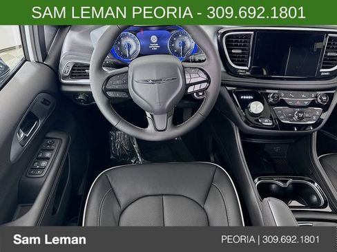 New 2026 Chrysler Pacifica Limited w/ S Appearance Package AWD/4WD image 23