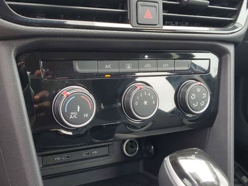 Certified 2024 Volkswagen Taos S FWD image 20