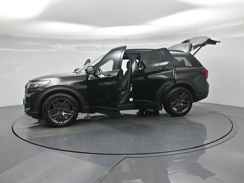 New 2026 Ford Explorer ST w/ Sun And Sound Package image 35