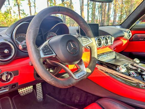 Used 2016 Mercedes-Benz AMG GT S image 28