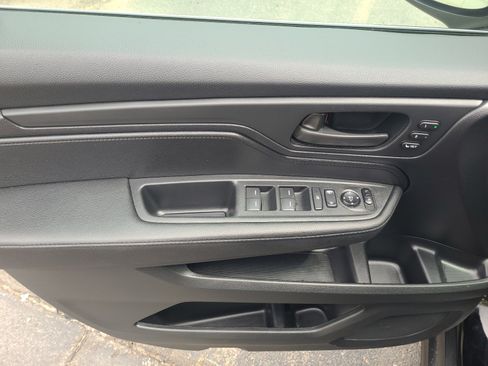 Used 2025 Honda Odyssey EX-L image 8