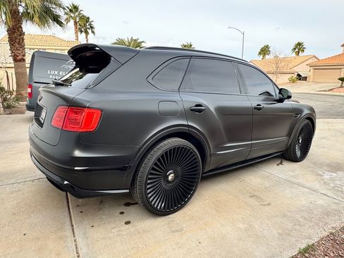 Used 2017 Bentley Bentayga W12 image 9