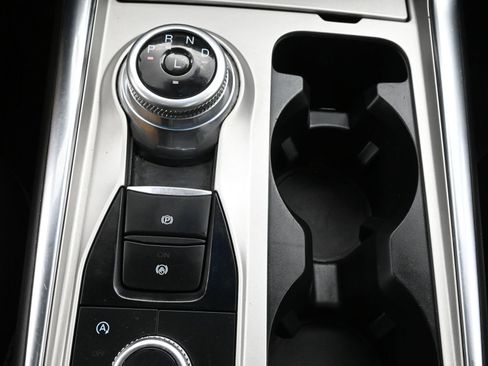 Used 2021 Ford Explorer XLT w/ Equipment Group 202A image 19