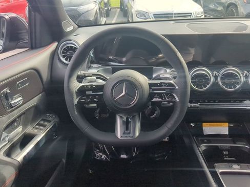 New 2024 Mercedes-Benz GLB 35 AMG 4MATIC image 13
