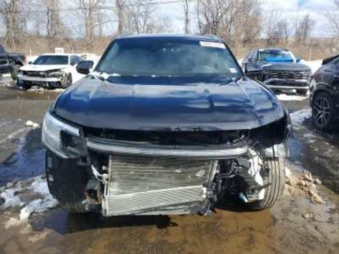 Used 2024 Volkswagen Atlas Cross Sport SE AWD/4WD image 2