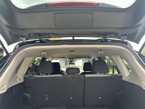 Used 2023 Nissan Rogue SV FWD image 28