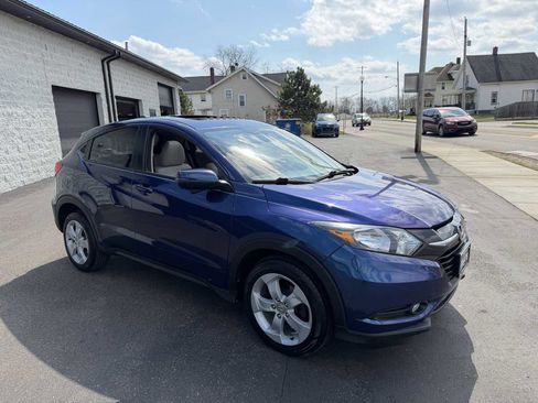 Used 2017 Honda HR-V EX image 6