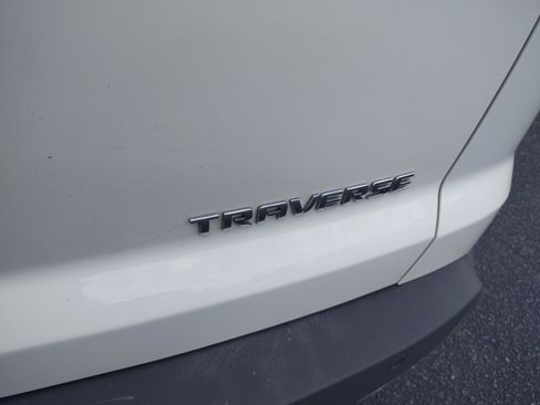 Used 2011 Chevrolet Traverse LT w/ Personal Connectivity Package image 7