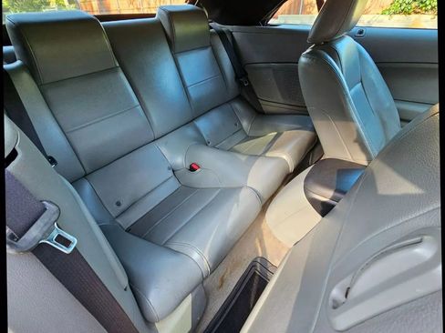 Used 2005 Ford Mustang Deluxe Convertible 2D image 21