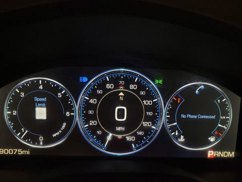 Used 2015 Cadillac Escalade Platinum RWD image 23