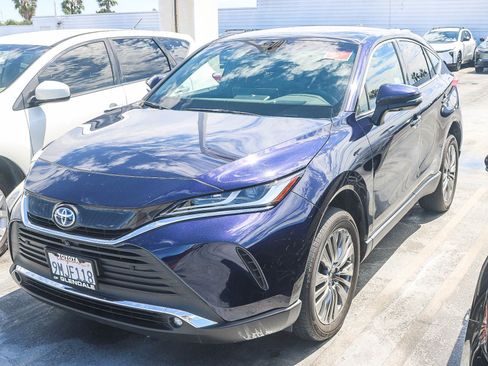 Certified 2024 Toyota Venza Limited AWD/4WD image 5