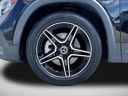 Certified 2023 Mercedes-Benz GLB 250 4MATIC image 10