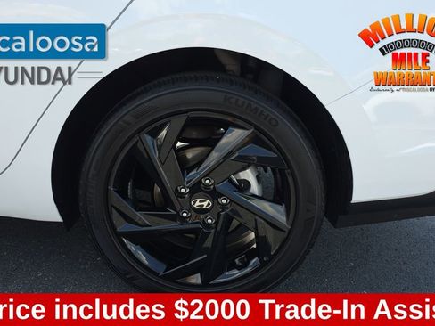 Used 2026 Hyundai Elantra Sport FWD image 11
