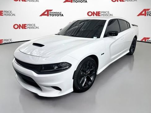 Used 2023 Dodge Charger R/T w/ Blacktop Package RWD image 3