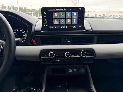 Certified 2025 Honda Pilot EX-L image 16
