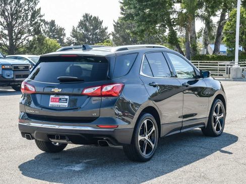 Used 2020 Chevrolet Equinox LT FWD image 9