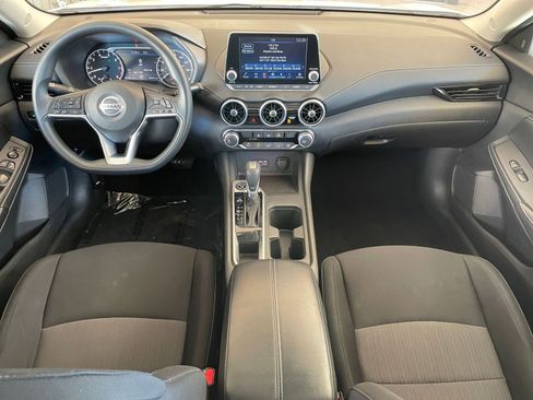 Used 2023 Nissan Sentra SV image 32