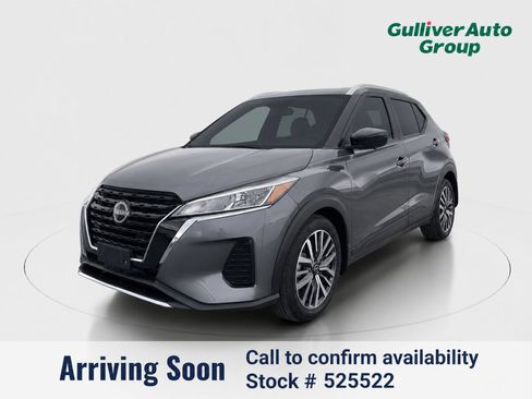 Used 2022 Nissan Kicks SV FWD image 1
