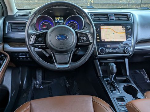 Used 2019 Subaru Outback 3.6R Touring w/ Popular Package #3A image 8