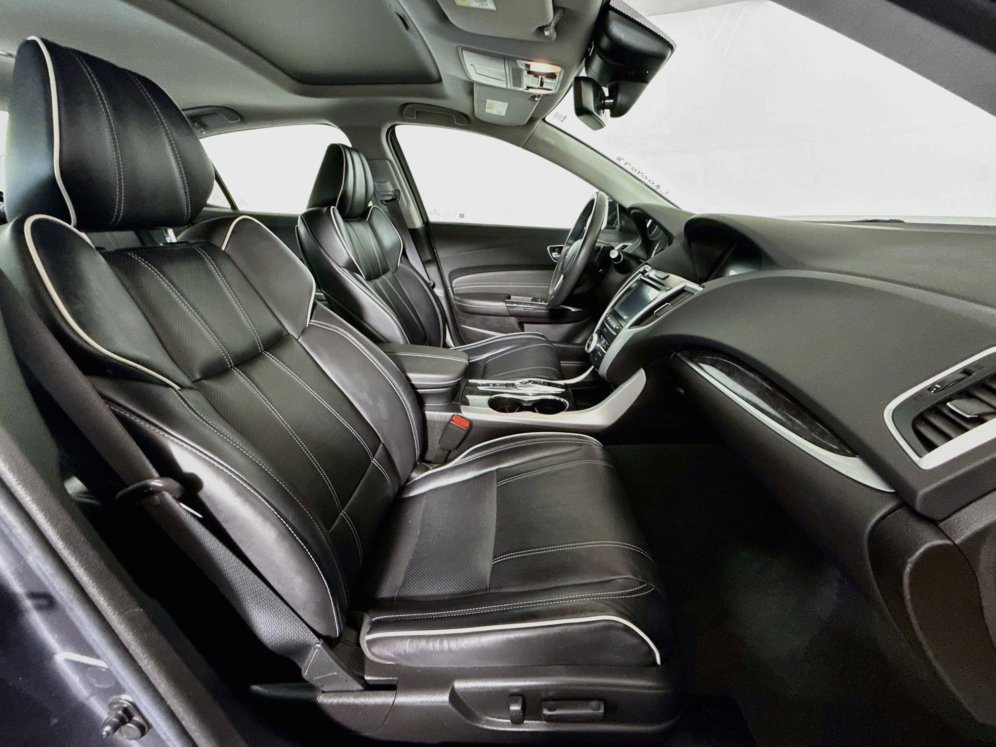 Used 2020 Acura TLX w/ Technology Package AWD/4WD image 29