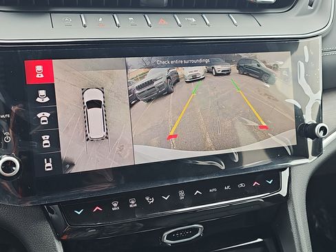 New 2026 Jeep Grand Cherokee L Limited image 23