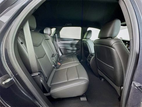Used 2022 Cadillac XT5 Luxury w/ LPO, ONYX Package image 42