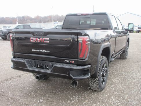 New 2026 GMC Sierra 2500 AT4 w/ AT4 Premium Plus Package image 5