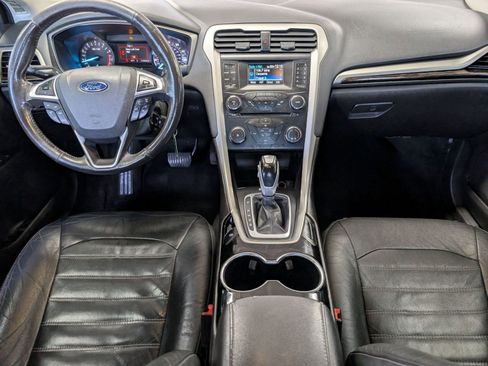 Used 2014 Ford Fusion SE w/ Equipment Group 202A image 24