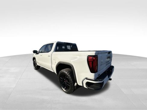 Used 2024 GMC Sierra 1500 AT4 w/ Technology Package image 8