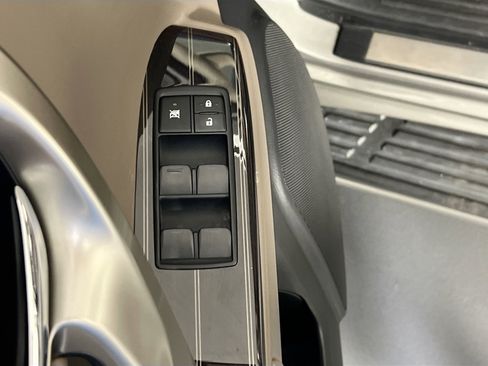 Used 2020 Lexus GX 460 Premium image 18