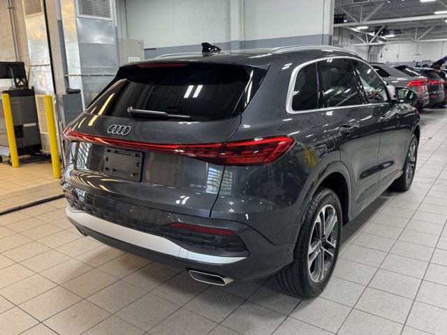 Used 2025 Audi Q5 Premium w/ Convenience Package AWD/4WD image 5