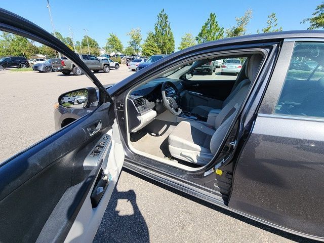 Used 2012 Toyota Camry LE FWD image 20