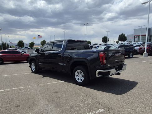 Used 2022 GMC Sierra 1500 SLE AWD/4WD image 3
