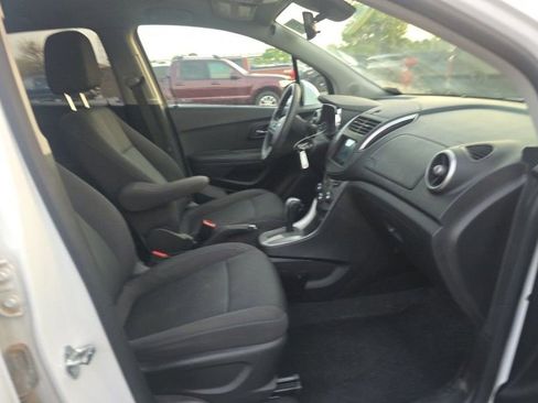 Used 2016 Chevrolet Trax LT image 15