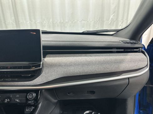 Used 2023 Jeep Compass Sport image 28