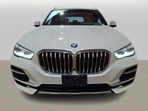 Certified 2023 BMW X5 xDrive40i w/ Parking Assistance Package AWD/4WD image 2