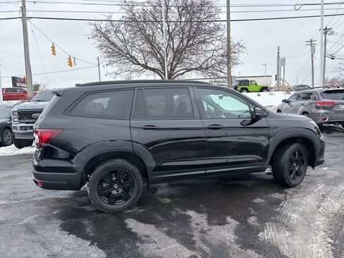 Certified 2022 Honda Pilot TrailSport image 39