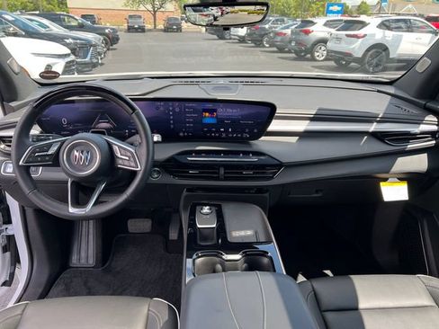 Certified 2025 Buick Enclave Avenir w/ Super Cruise Package FWD image 12