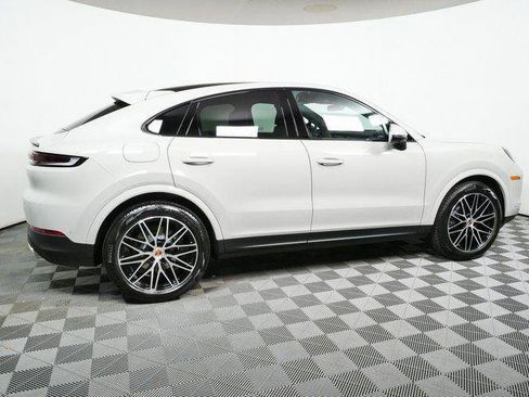 New 2026 Porsche Cayenne Coupe AWD/4WD image 29