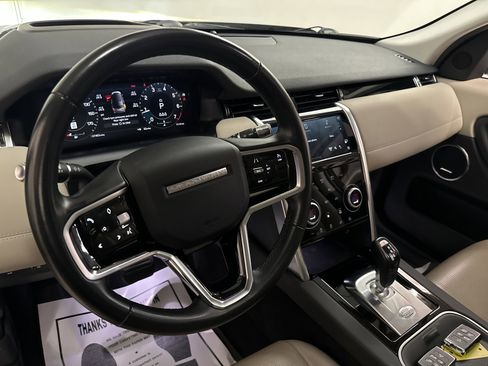 Used 2021 Land Rover Discovery Sport SE image 13