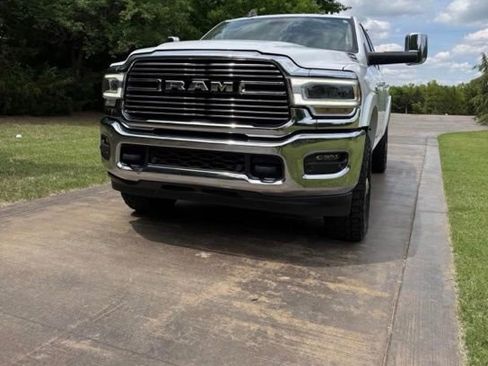 Used 2022 RAM 2500 Laramie AWD/4WD image 12