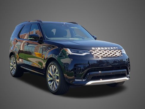 New 2026 Land Rover Discovery Limited Edition image 3