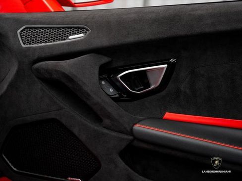 Used 2024 Lamborghini Huracan Tecnica RWD image 36