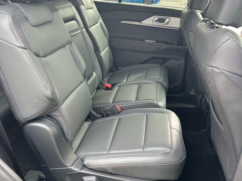 New 2026 Ford Explorer Active w/ Active Comfort Package AWD/4WD image 14