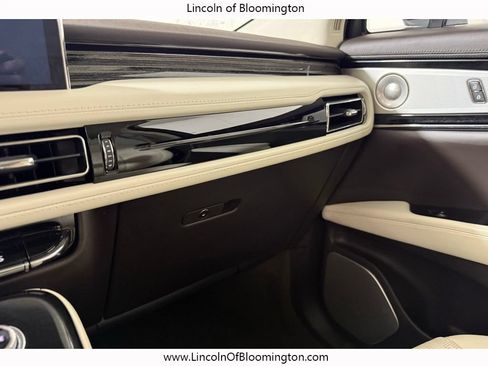 Certified 2022 Lincoln Nautilus Black Label AWD/4WD image 16