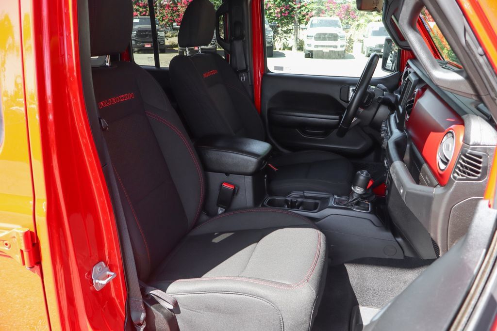 Used 2021 Jeep Wrangler Unlimited Rubicon AWD/4WD image 47