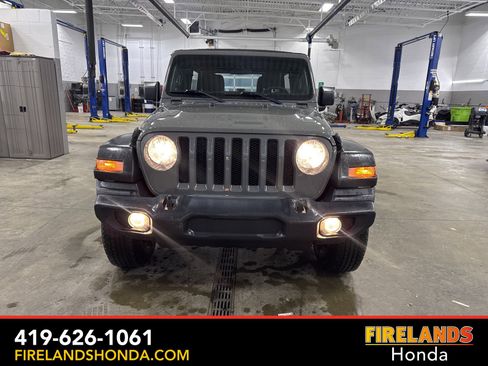 Used 2020 Jeep Wrangler Unlimited Sport image 10